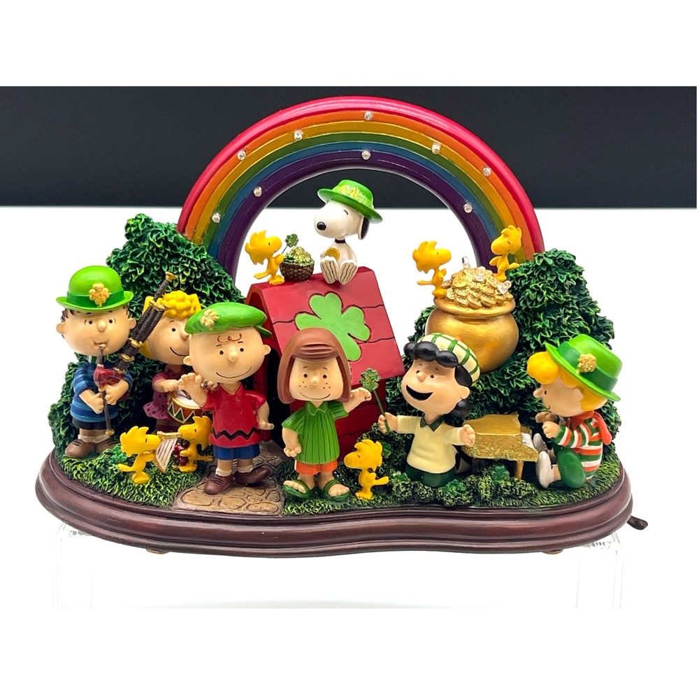 Danbury Mint Peanuts Luck of the Irish Illuminated St. Patrick's Day Figure